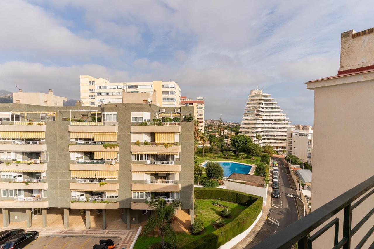 Blonzu Camerun Benalmadena Bagian luar foto