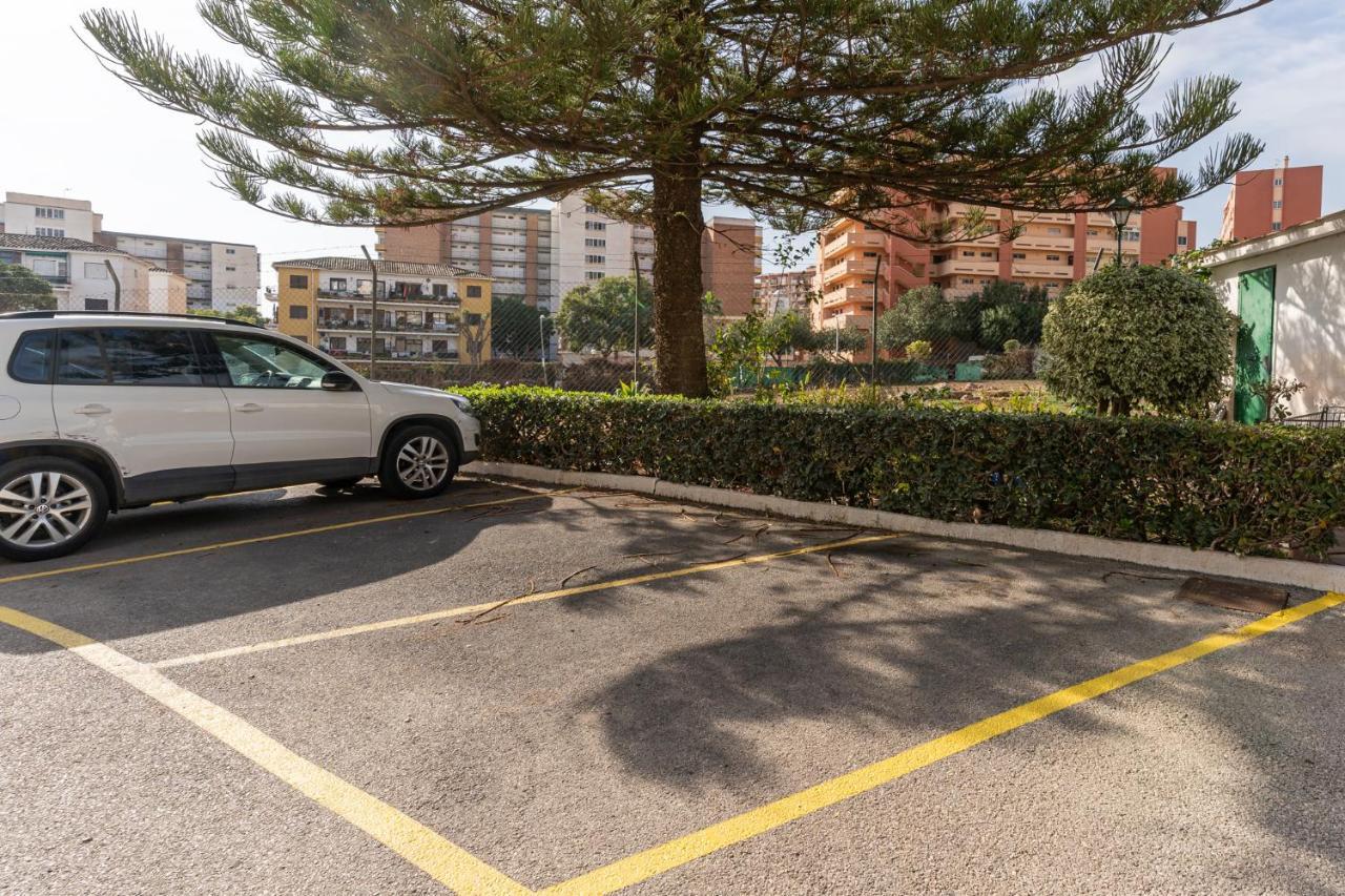 Blonzu Camerun Benalmadena Bagian luar foto