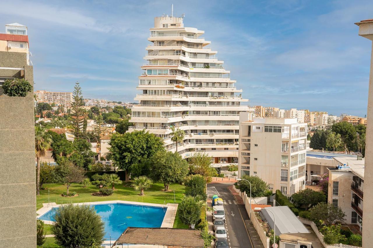 Blonzu Camerun Benalmadena Bagian luar foto