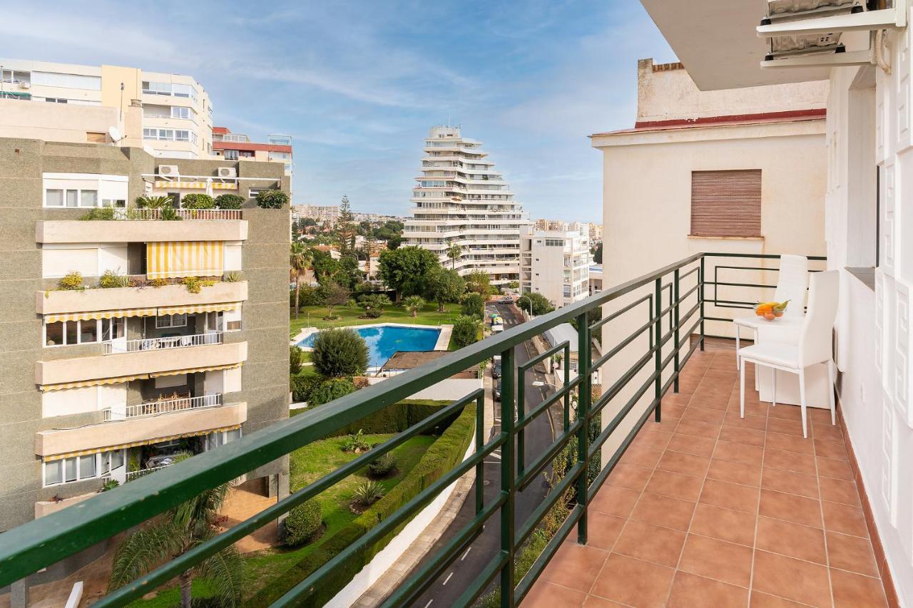 Blonzu Camerun Benalmadena Bagian luar foto