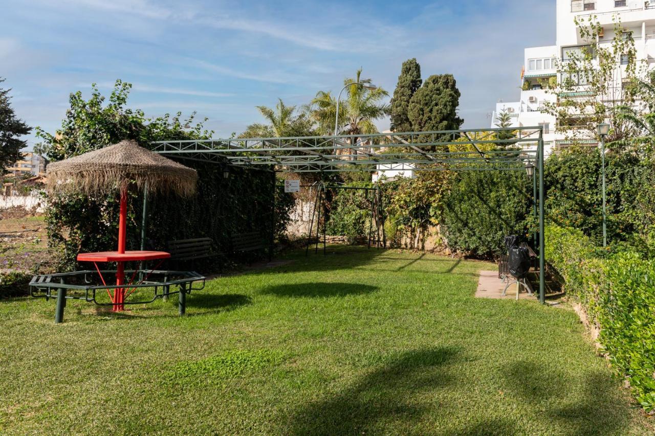 Blonzu Camerun Benalmadena Bagian luar foto